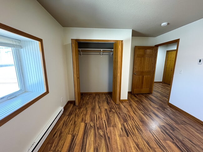 Building Photo - Theater Apartments Beulah