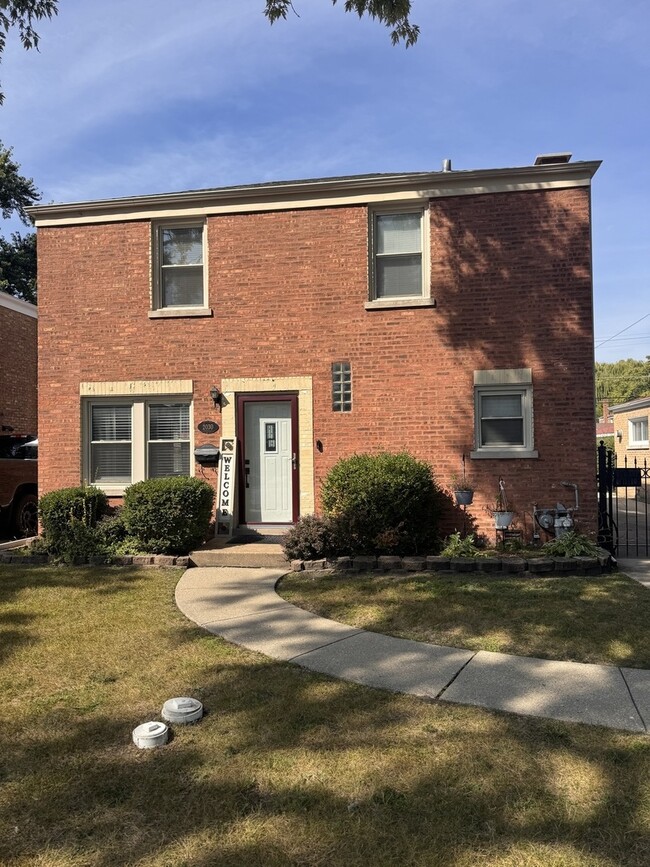Primary Photo - 2030 N 75th Ave