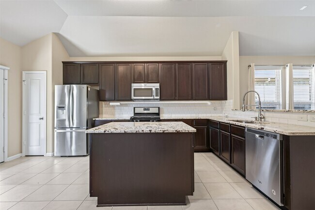 Building Photo - 9718 Justin Ridge Ln