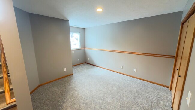 Building Photo - 10757/10759 Chicago Drive