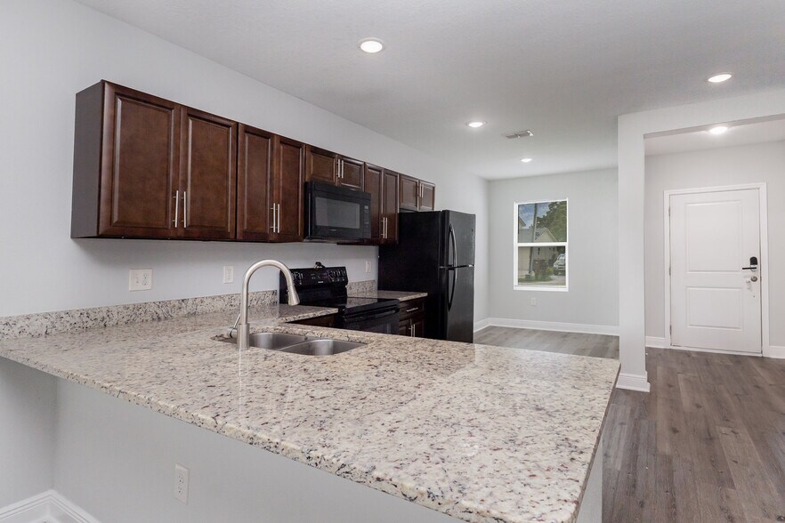Building Photo - 774 Lucaya Dr