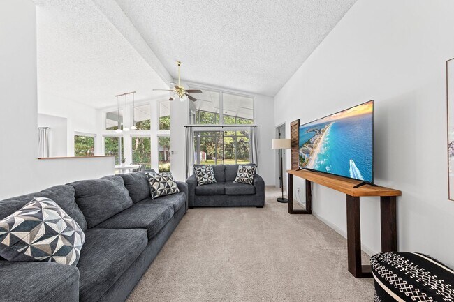 Building Photo - 3 Bedroom in the Heart of Niceville!