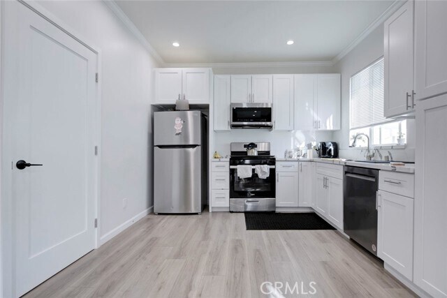 Building Photo - 10531 Greenburn Ave