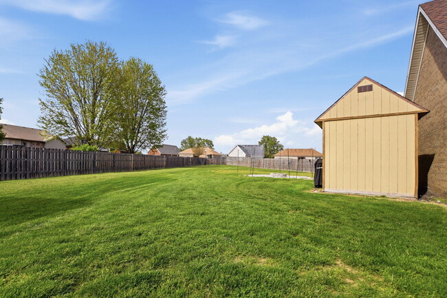 Building Photo - 6200 Winding Stream Dr