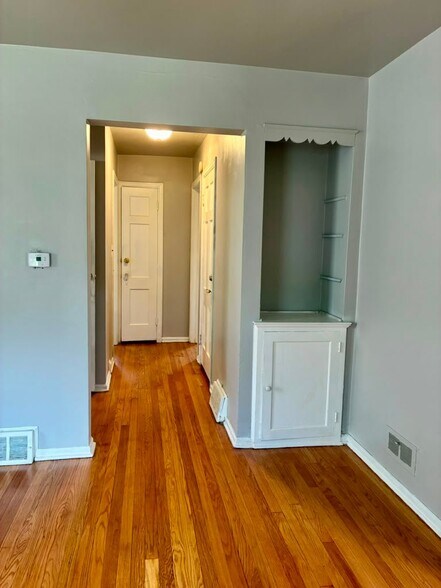 Building Photo - 4628 N 24th Pl