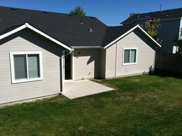 Building Photo - Beautiful 4-Bed Home in Quiet Creekwood Subdivision – High Convenience, Low Stress!