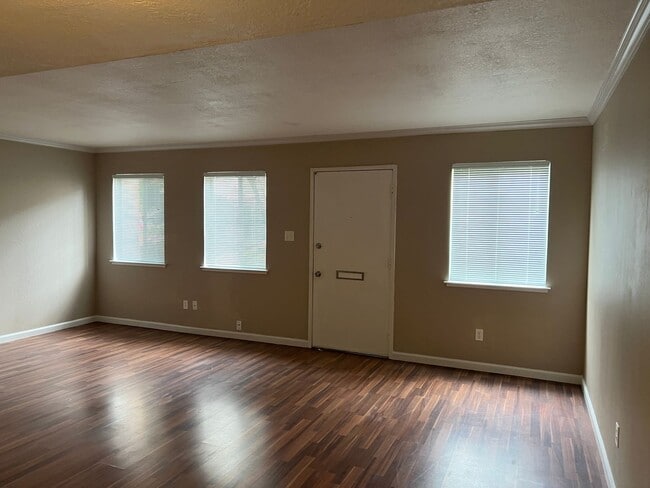Building Photo - Coming Soon, Beautiful Rancho Cordova Cond...