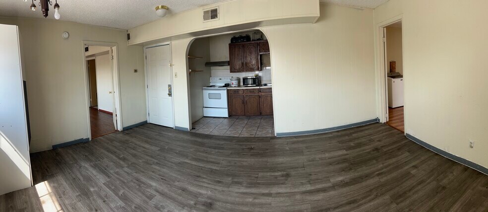 Building Photo - 4209 Broadway Ave