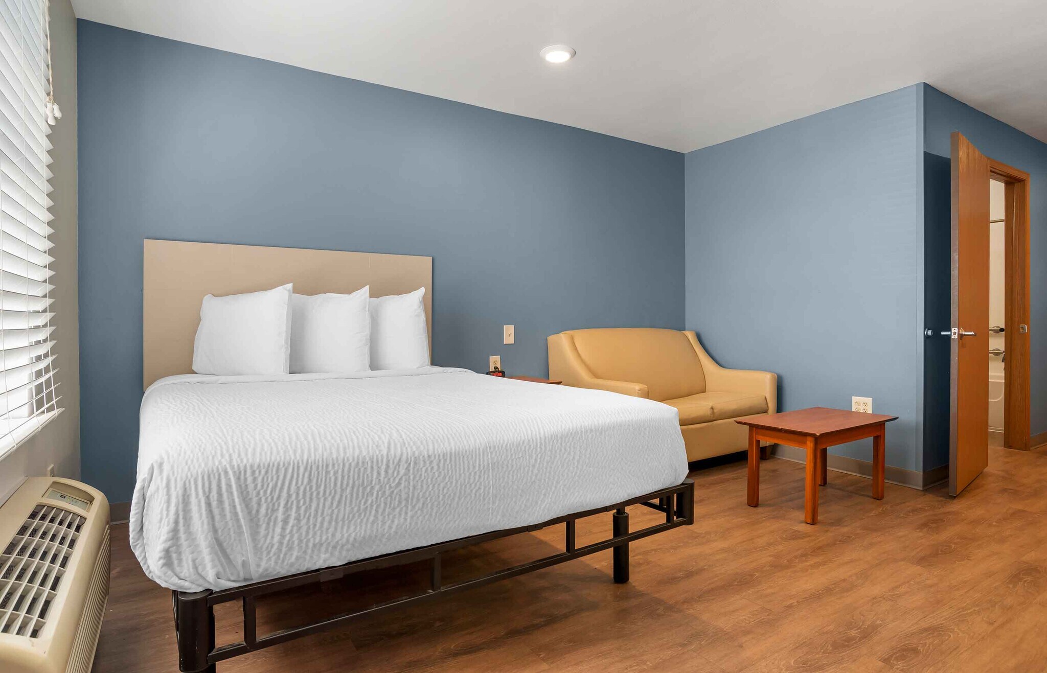 Building Photo - Furnished Studio-Birmingham - Bessemer