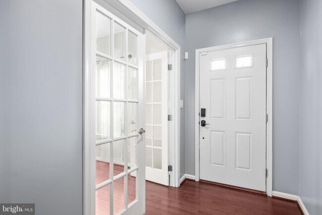 Building Photo - 71 Bismark Dr