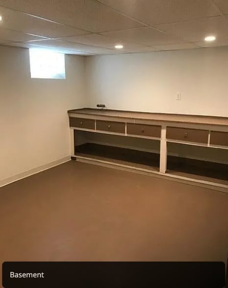 Building Photo - 5535 W 54th St