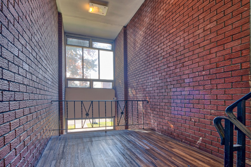 Building Photo - 363 Park Ave