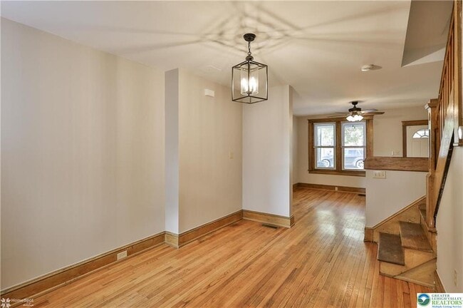 Building Photo - 1035 Spring St