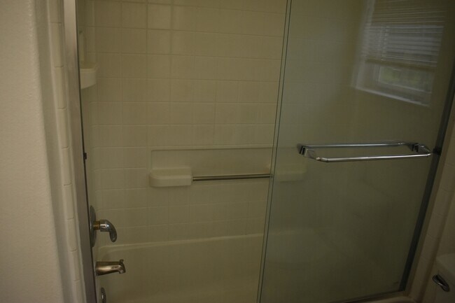 Building Photo - 1234 Catalina Dr