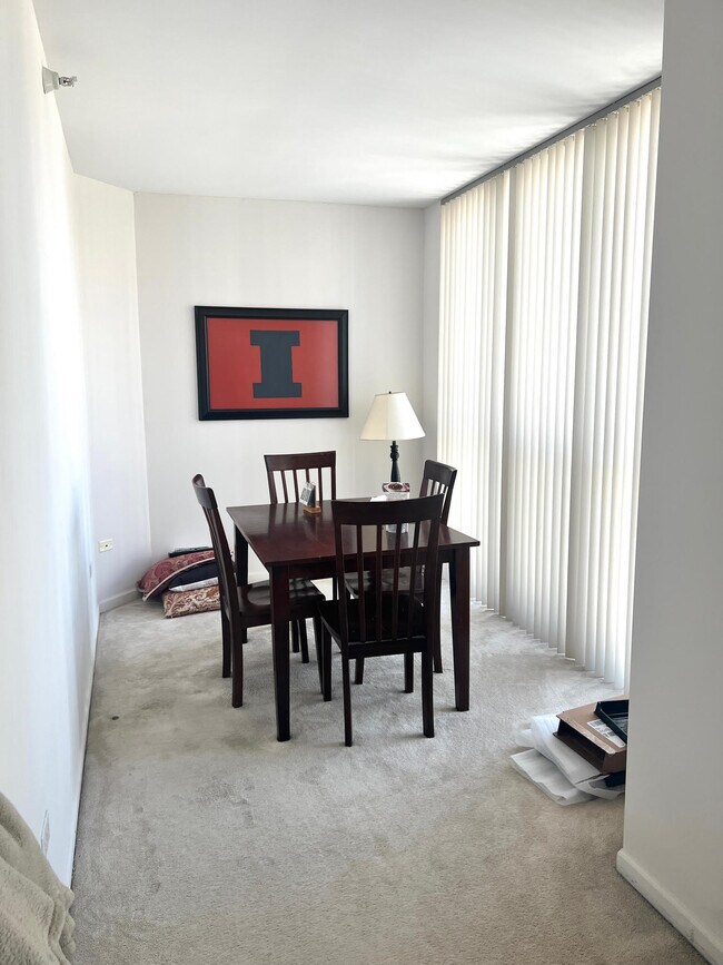 Building Photo - 600 N Dearborn St