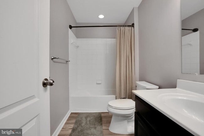 Building Photo - 7524 Briargrove Lane