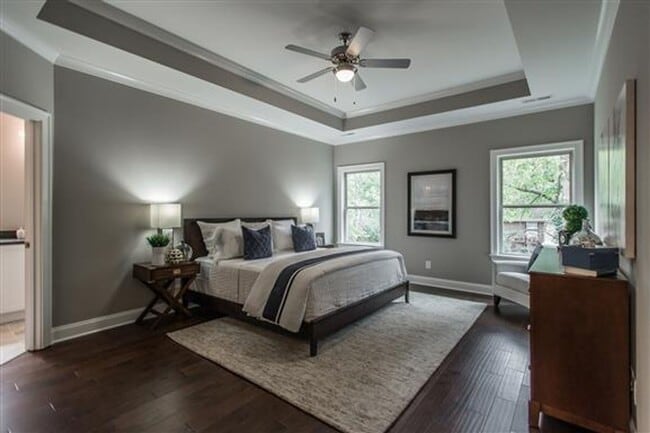 Building Photo - Huge East Nashville Home just steps to the...