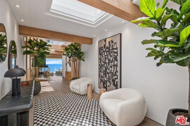 Building Photo - 24112 Malibu Rd