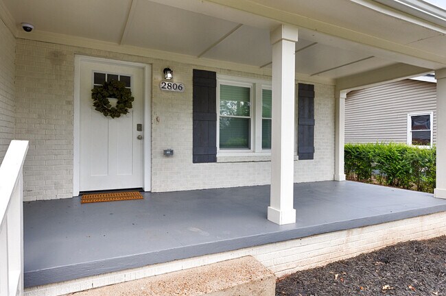 Building Photo - 2806 Union Dr NW