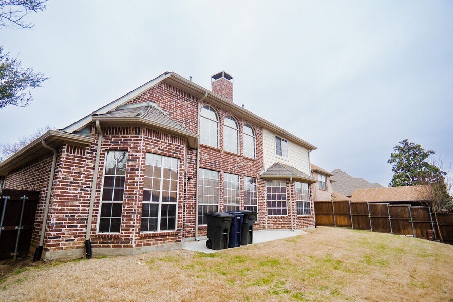 Building Photo - 3404 Wimbledon Dr