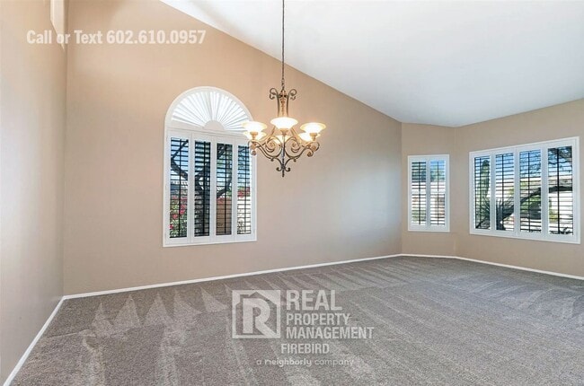 Building Photo - 4907 E Fernwood Ct