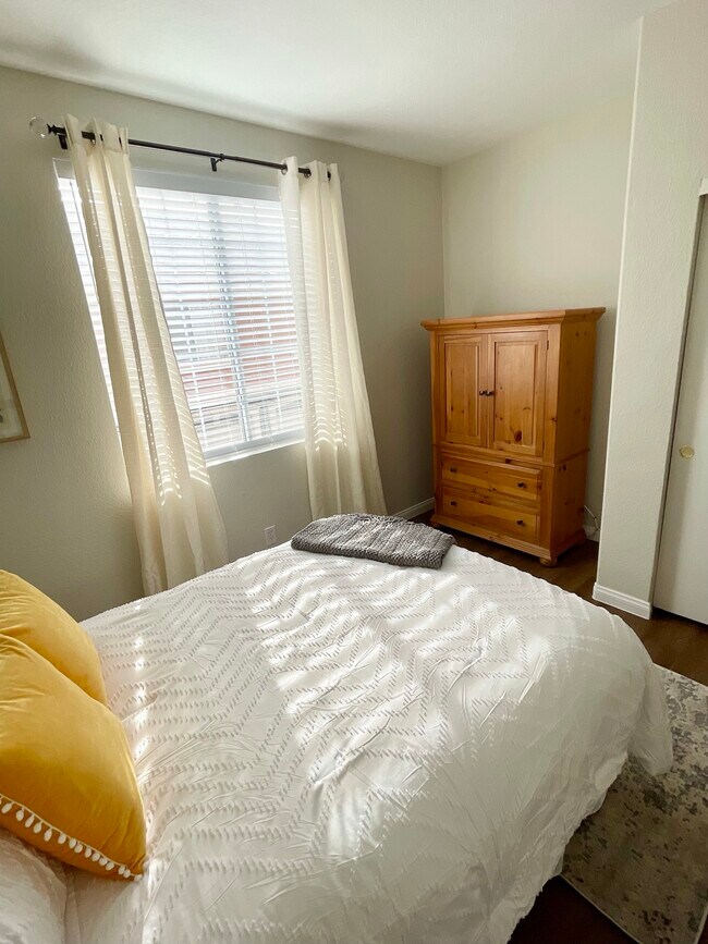 Second Bedroom - 1505 Truett St