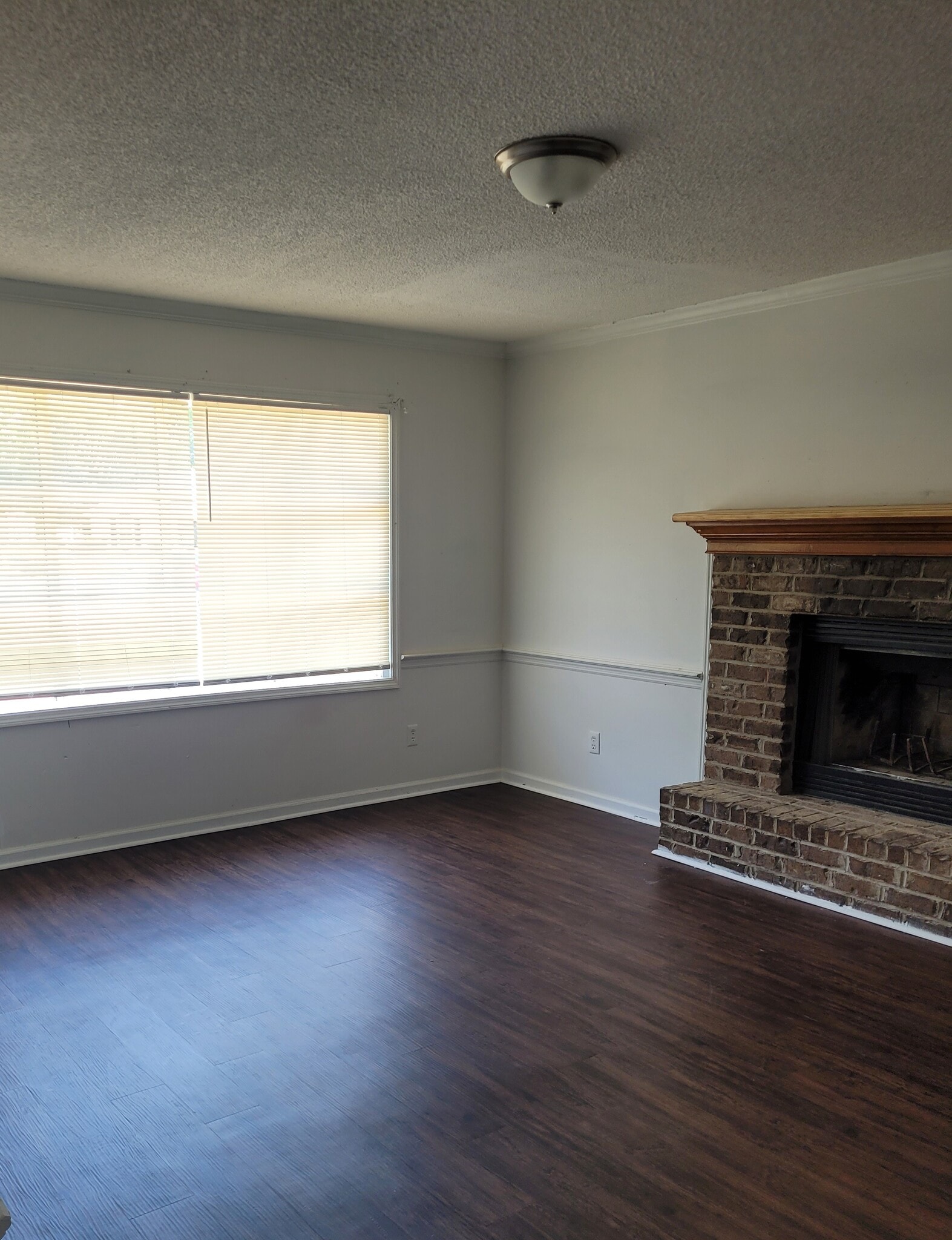 Building Photo - 604 Mohawk Ct