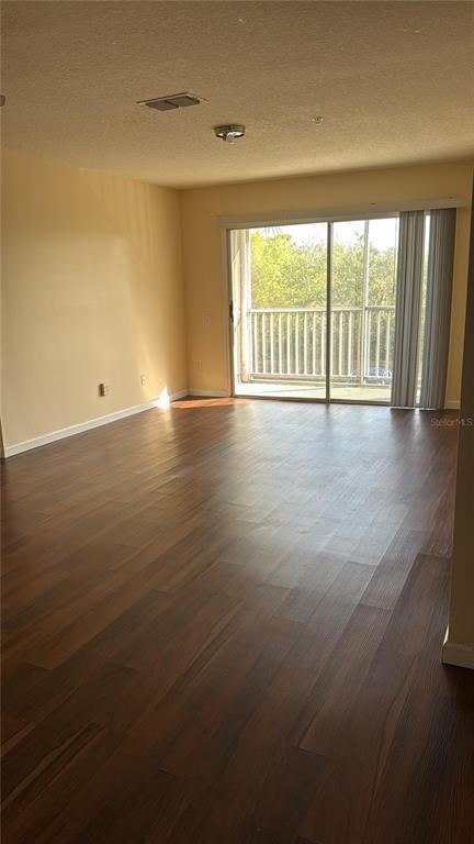 Building Photo - 3950 Southpointe Dr