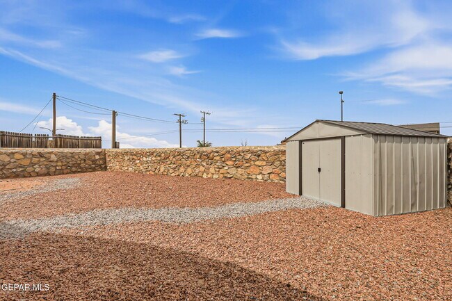 Building Photo - 14223 Craggy Rock Ave