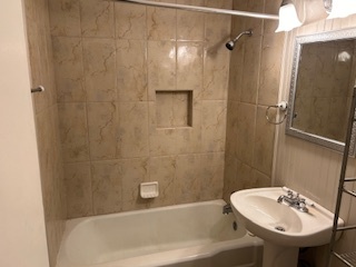 Master Bath - 2923 Hollywood Dr