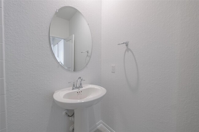 Building Photo - 313 Sonbria Pass