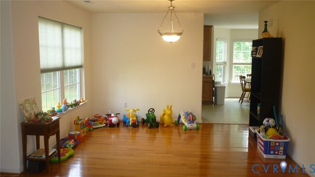 Building Photo - 9237 Scotts Bluff Ln