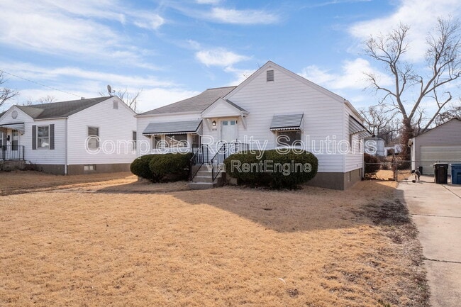 Building Photo - 8118 Blanchard Dr