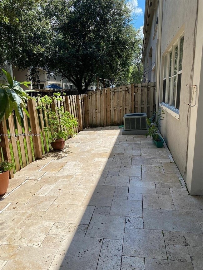 Building Photo - 11541 NW 79th Ln