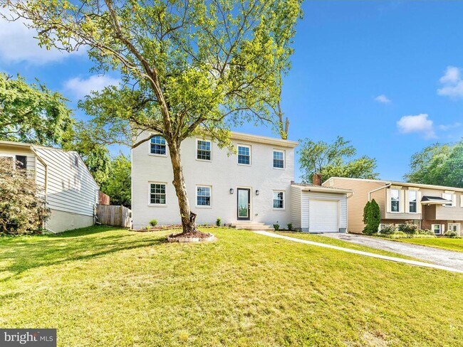 Building Photo - 1305 Peachtree Ct