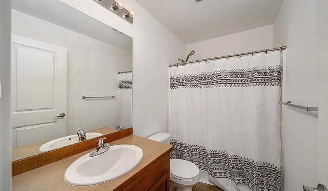 Building Photo - Lakeland Hills Home in Dieringer School Di...