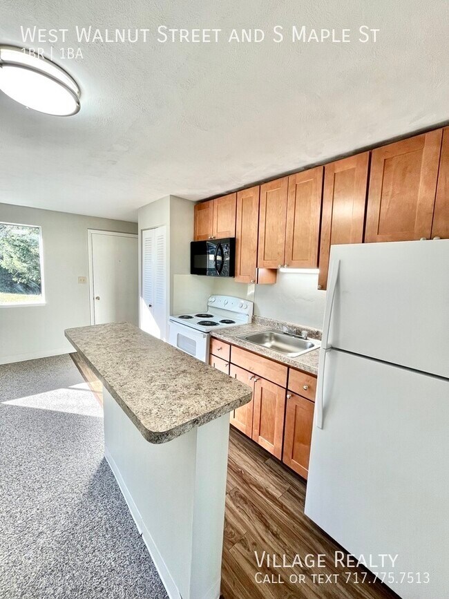 Building Photo - 86 W Walnut St