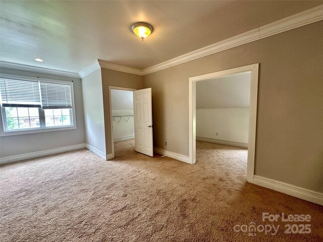Building Photo - 8639 Willhill Rd