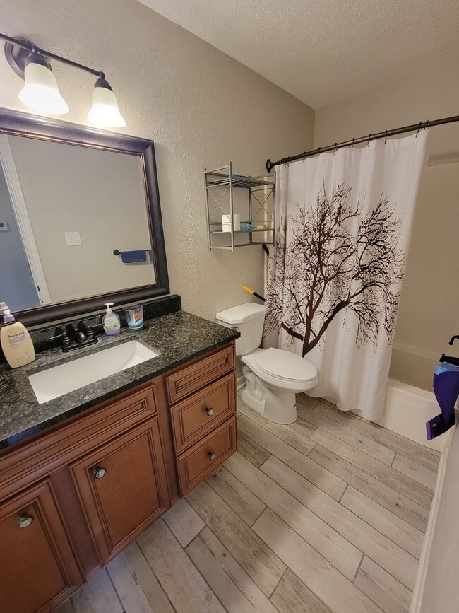 Building Photo - College Station - 2 bedroom / 2 bath downstairs condo at Cripple Creek Condos