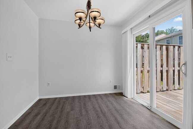 Building Photo - 5560 E Boniwood Turn
