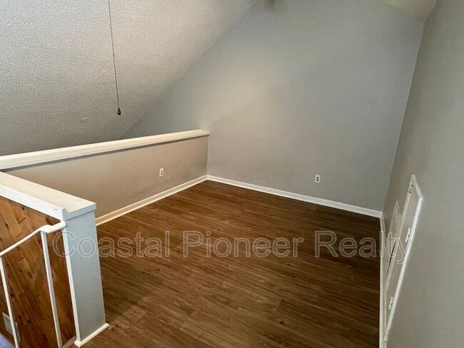 Building Photo - 5020 Puritan Cir