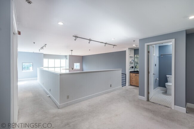 Building Photo - 940 Natoma St