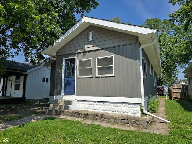 Building Photo - 2035 S Pennsylvania St