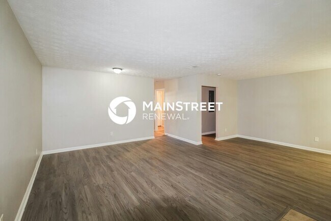Building Photo - 3 Bedroom Pet-Friendly Home in Ellenwood, GA with Main Street Renewal