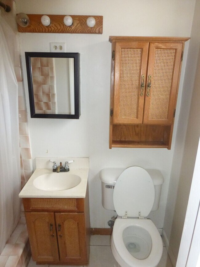 Building Photo - 4 Bedroom rental home in Tempe! Move in 10/1!