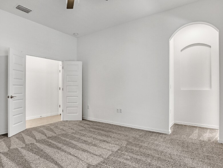 Building Photo - 7769 Allure Dr