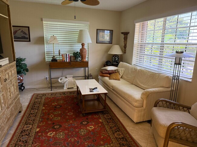 Building Photo - 13761 Via Aurora