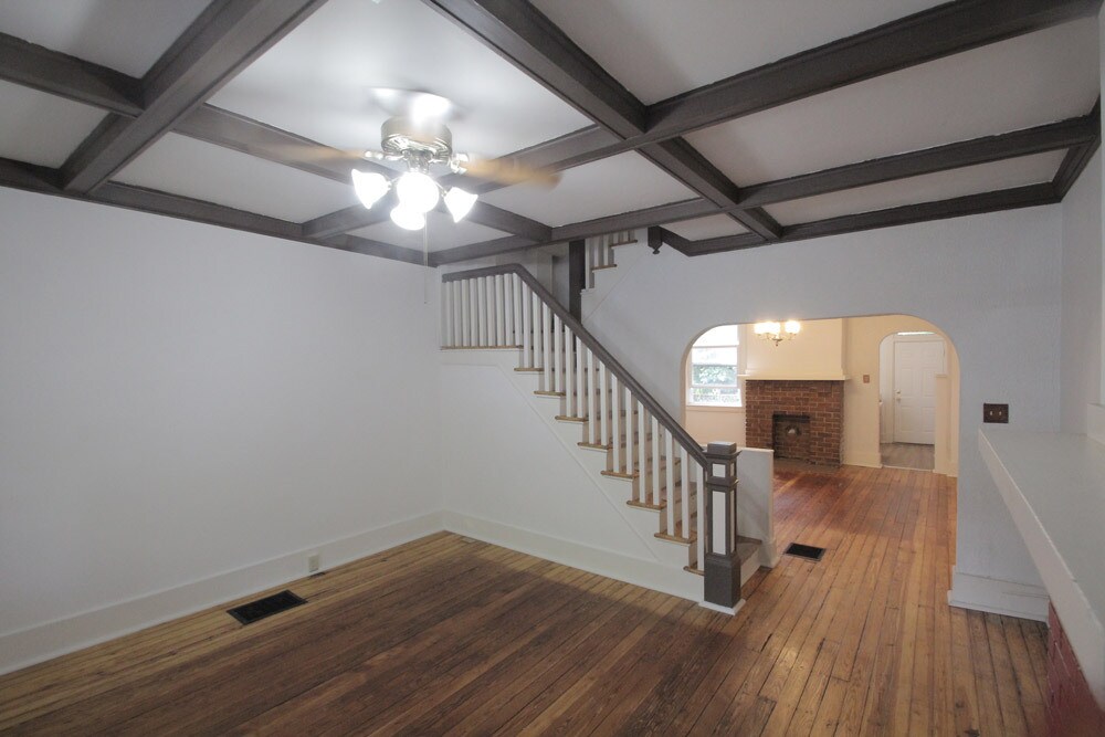 Building Photo - 124 S Trenton Ave