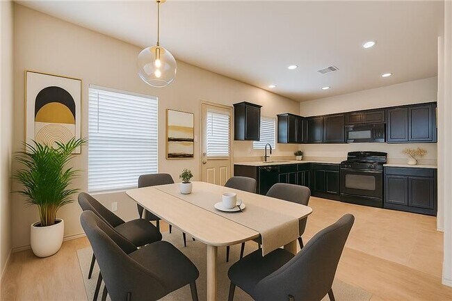 Building Photo - 1810 Emerson Ridge Dr