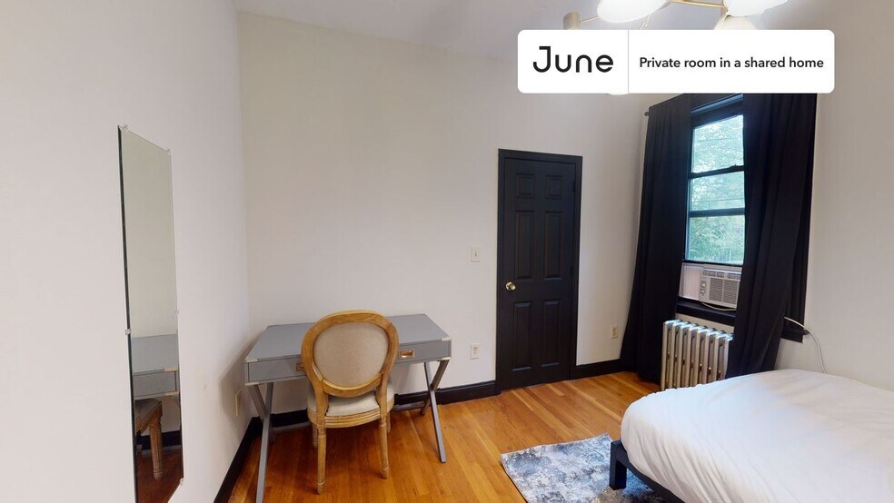 Building Photo - Room in Shared 4 bed/2.5 bath home